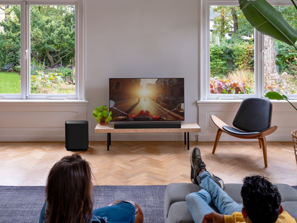 nghe nhin loa harman kardon moi ra mat a5
